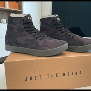 Nobull Canvas Trainer High Graphic Dark Grey